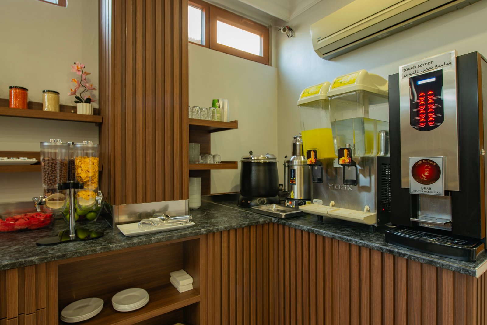 Hotel Öncü açık büfe kahvaltı